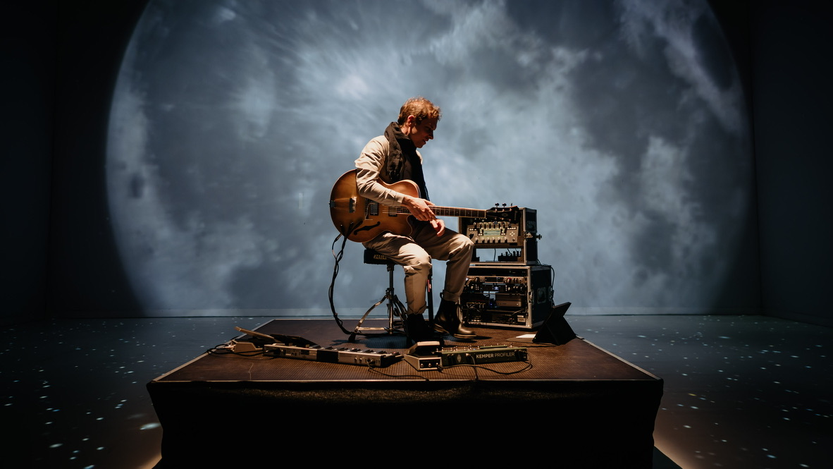 Performance-Setup in einer immersiven Inszenierung